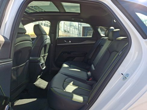 New 2026 Kia K5 GT w/ GT1 Package FWD image 9