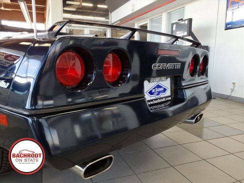 Used 1989 Chevrolet Corvette Convertible RWD image 29