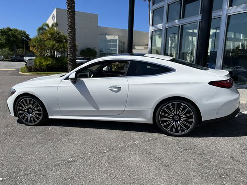 New 2026 Mercedes-Benz CLE 300 4MATIC Coupe image 4