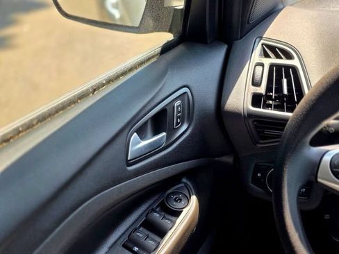Used 2013 Ford Escape SE AWD/4WD image 21