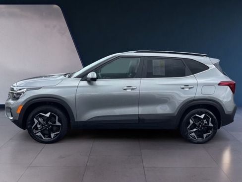 Certified 2024 Kia Seltos EX AWD/4WD image 2