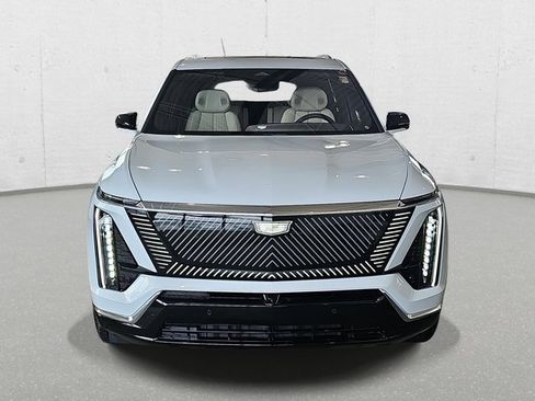 New 2026 Cadillac Vistiq Luxury w/ LPO, Floor Liner Package image 2