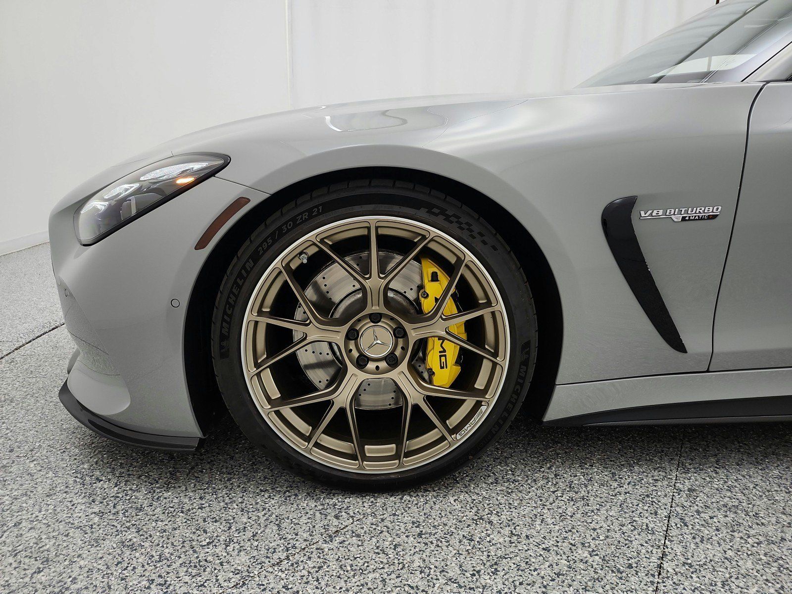 Used 2025 Mercedes-Benz AMG GT 63 image 17