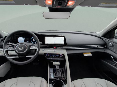 New 2026 Hyundai Elantra Limited image 36