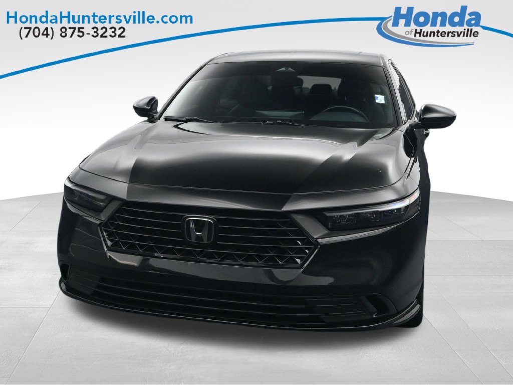 Used 2025 Honda Accord Sport image 3