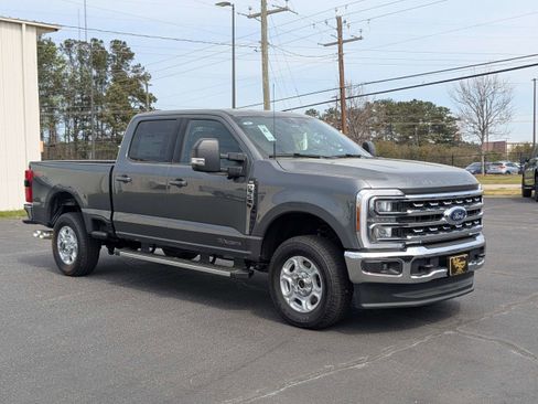 New 2026 Ford F350 XLT w/ XLT Premium Package AWD/4WD image 9