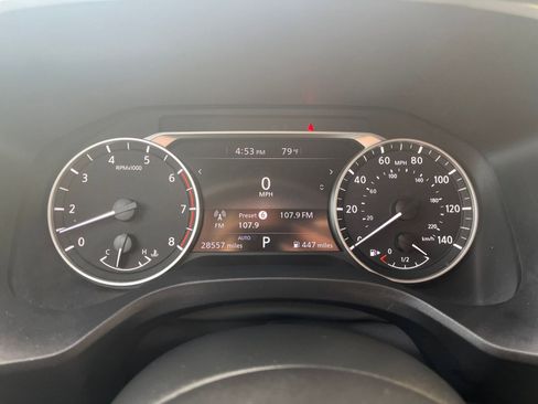 Used 2023 Nissan Rogue S image 39