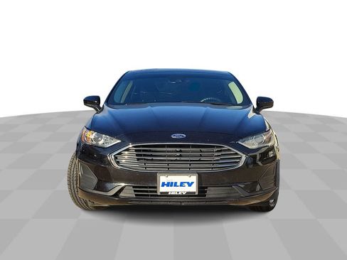 Used 2020 Ford Fusion SE image 3