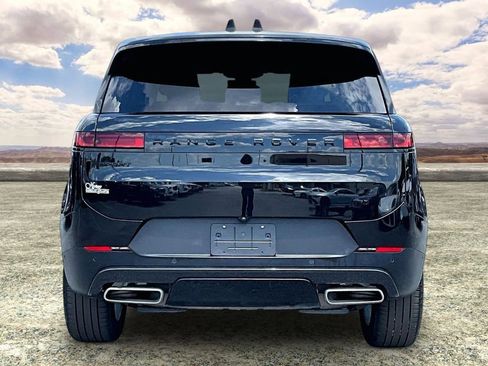 Used 2025 Land Rover Range Rover Sport SE AWD/4WD image 6