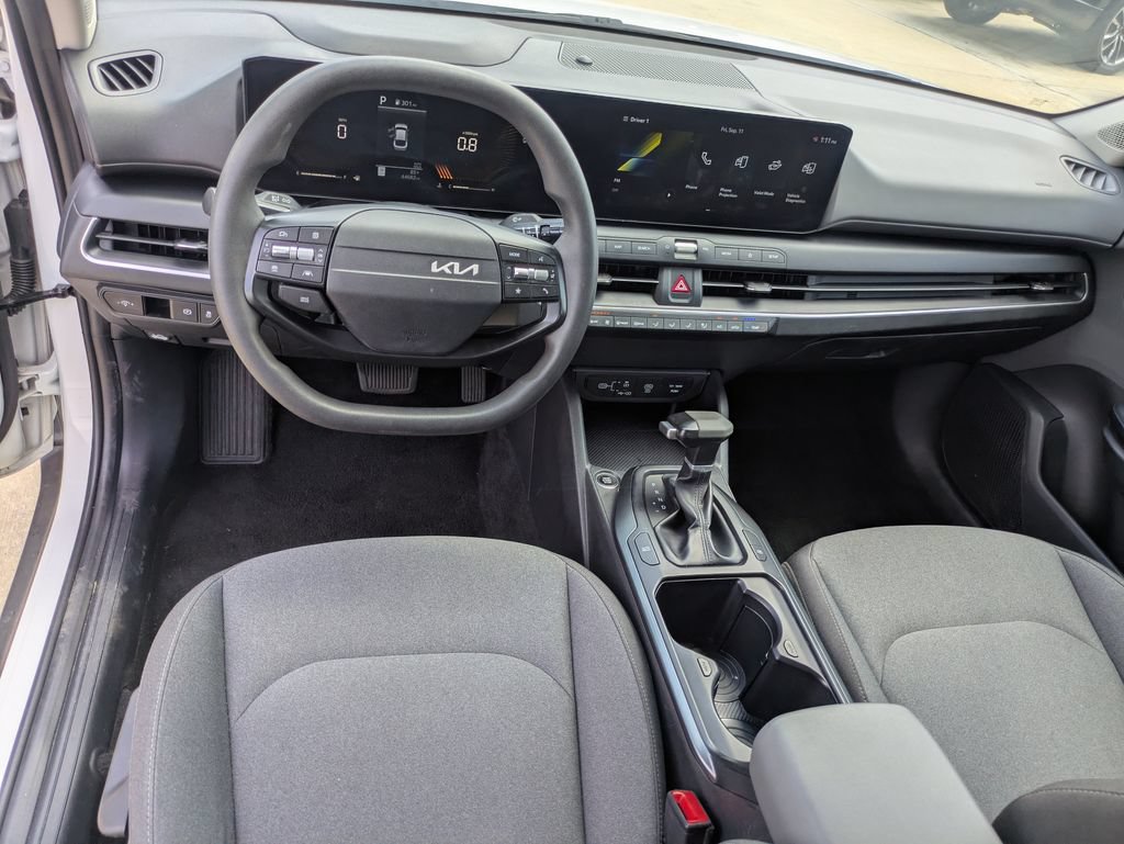 Used 2025 Kia K4 FWD image 8