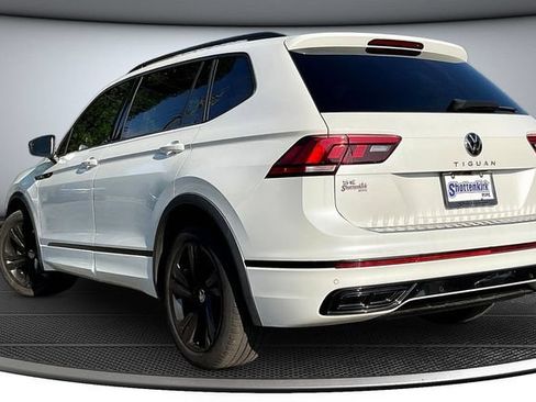 Used 2023 Volkswagen Tiguan SE R-Line FWD image 7