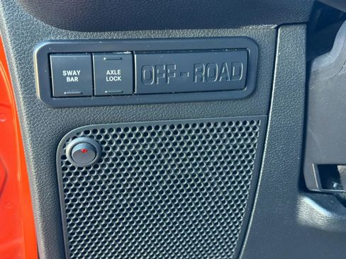 Used 2015 Jeep Wrangler Unlimited Rubicon AWD/4WD image 27