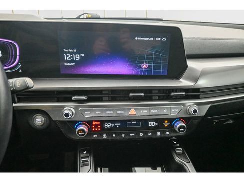 Used 2024 Kia Telluride S image 11