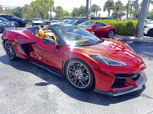 Used 2023 Chevrolet Corvette Z06 w/ Stealth Interior Trim Package RWD image 3
