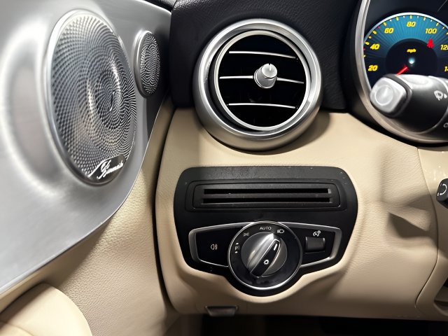 Used 2020 Mercedes-Benz C 300 4MATIC Cabriolet image 17