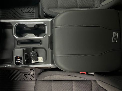 New 2026 Chevrolet Silverado 1500 LT image 28