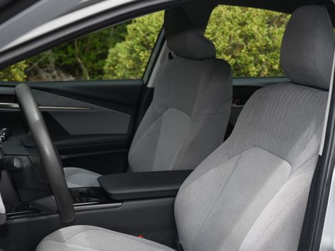 Certified 2025 Toyota Camry LE FWD image 11