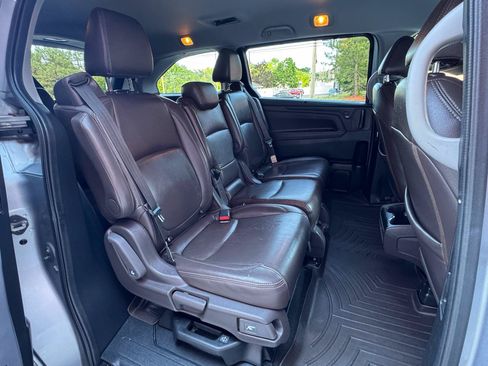 Used 2021 Honda Odyssey EX image 12