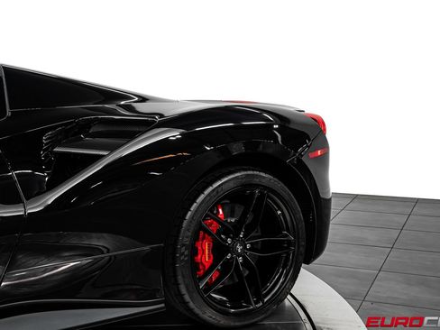 Used 2018 Ferrari 488 Spider RWD image 19