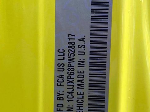 Used 2023 Jeep Wrangler Unlimited Sahara image 18