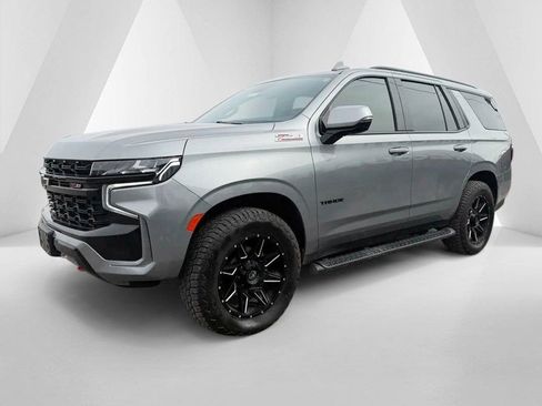 Used 2023 Chevrolet Tahoe Z71 w/ Luxury Package image 3