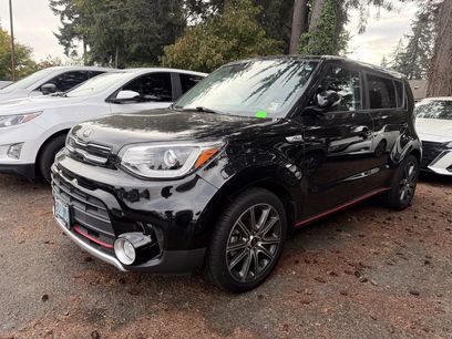 Used 2017 Kia Soul ! w/ Tech Package
