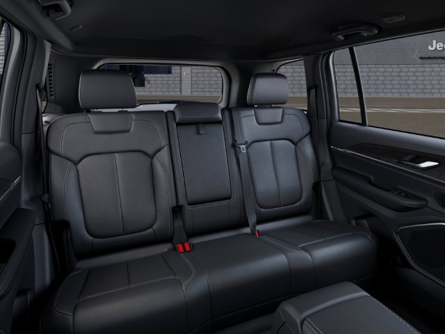 New 2027 Jeep Grand Cherokee Limited AWD/4WD image 17