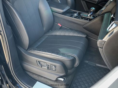 Used 2018 Bentley Bentayga image 74