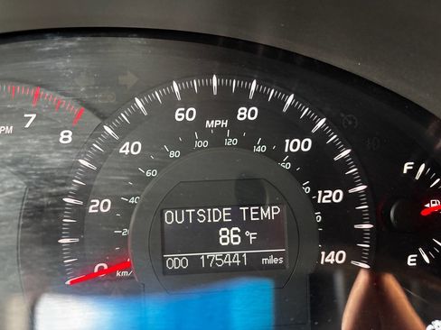 Used 2007 Toyota Camry XLE image 18