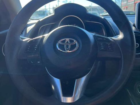 Used 2017 Toyota Yaris iA image 25