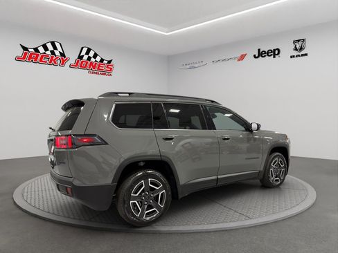 New 2026 Jeep Cherokee Laredo AWD/4WD image 10