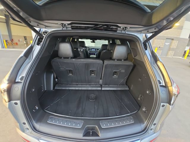 Used 2023 Buick Enclave Avenir w/ Avenir Technology Package AWD/4WD image 23