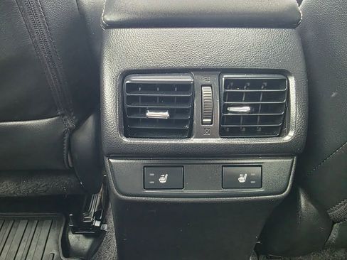 Used 2015 Subaru Outback 2.5i Limited AWD/4WD image 22