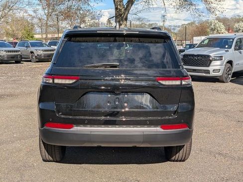 New 2026 Jeep Grand Cherokee Limited AWD/4WD image 4