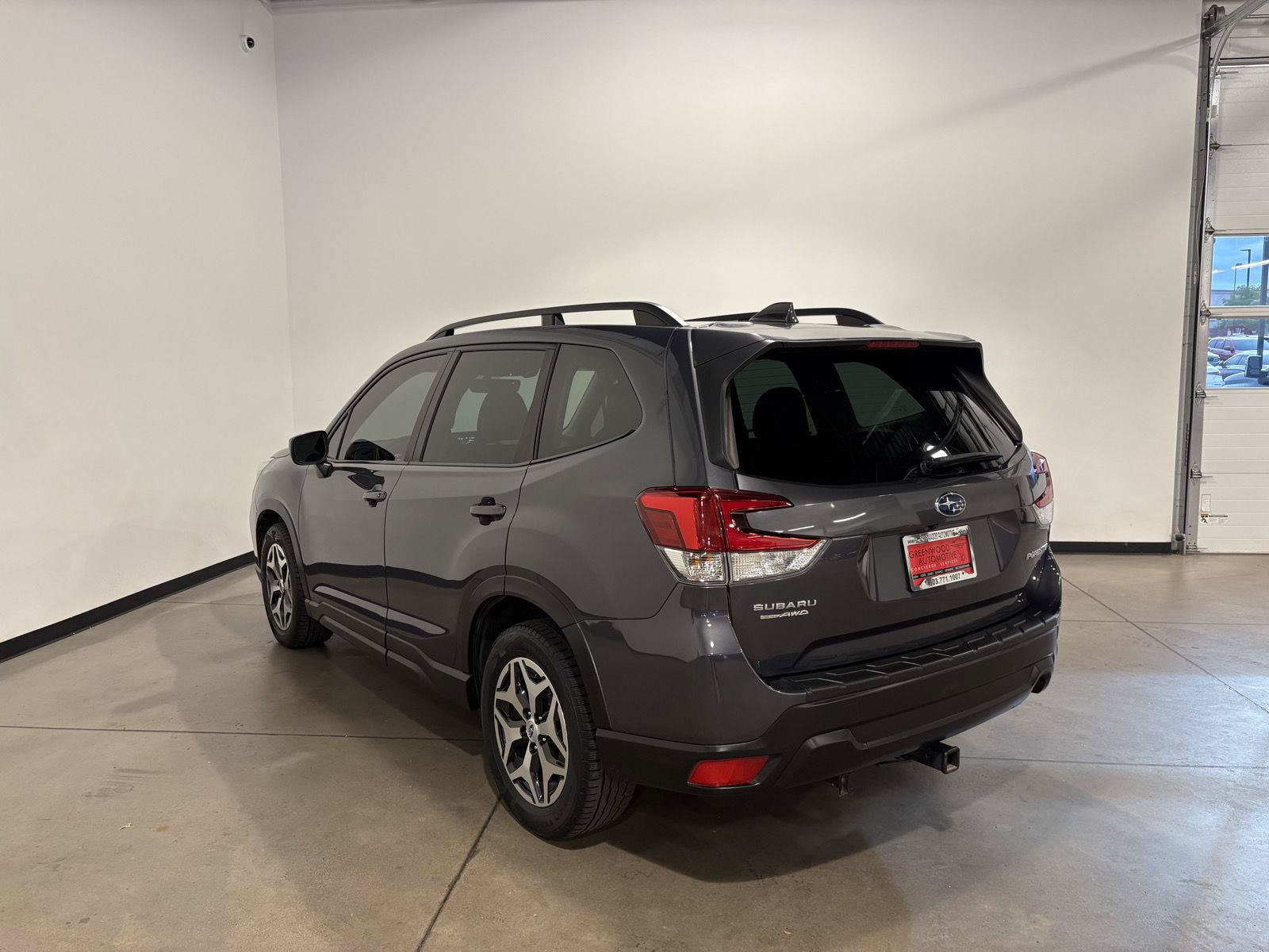 Used 2021 Subaru Forester Premium AWD/4WD image 6