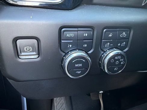 Used 2024 GMC Sierra 1500 Denali w/ Technology Package AWD/4WD image 10