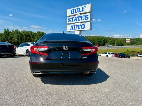 Used 2022 Honda Accord Sport image 3