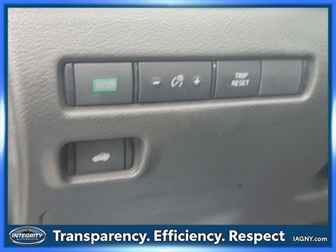 Used 2023 Nissan Sentra SV FWD image 30