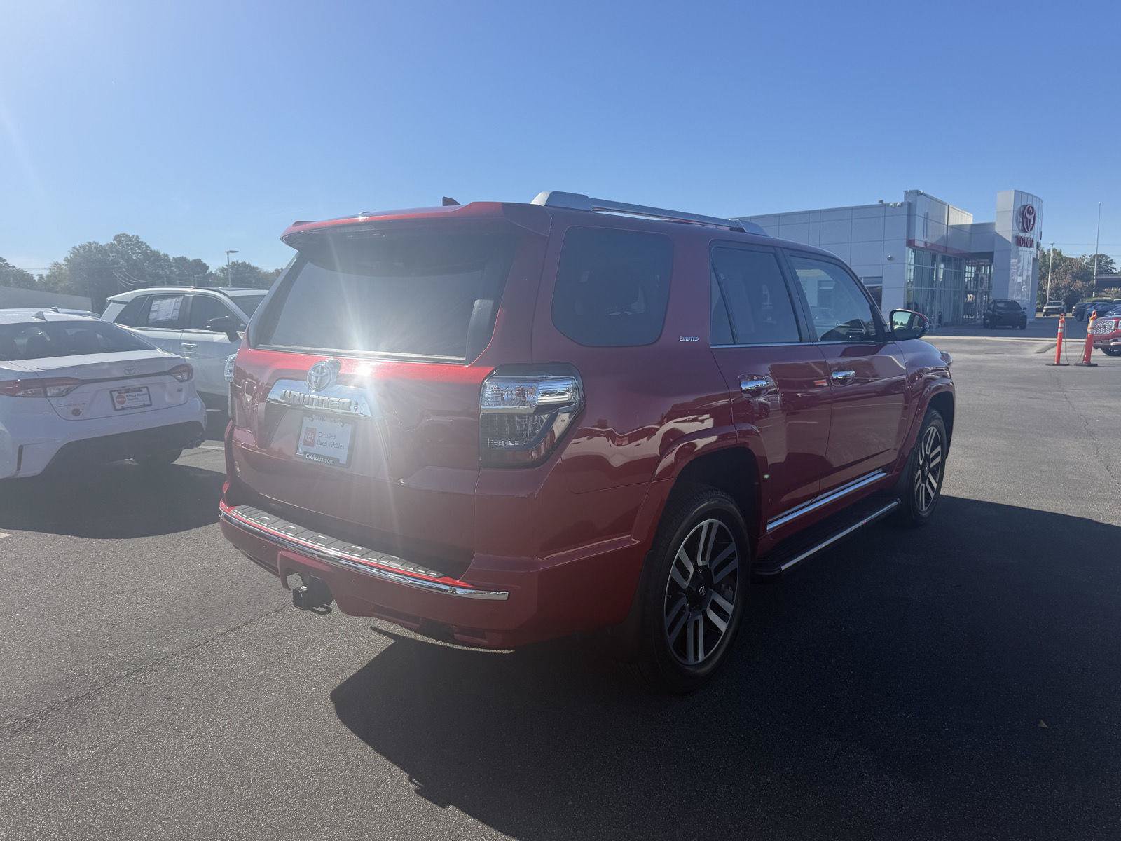 Used 2023 Toyota 4Runner Limited AWD/4WD image 5