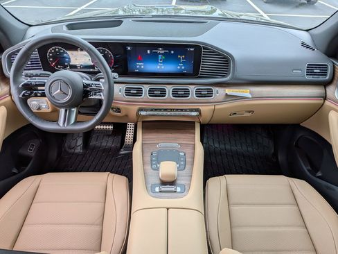 New 2026 Mercedes-Benz GLS 450 4MATIC image 31
