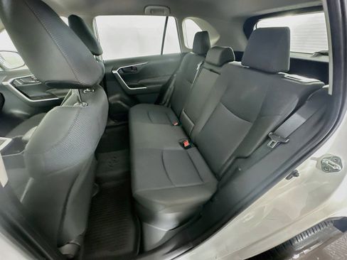 Used 2023 Toyota RAV4 LE AWD/4WD image 25