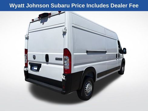 Used 2025 RAM ProMaster 2500 w/ Convenience Group FWD image 8