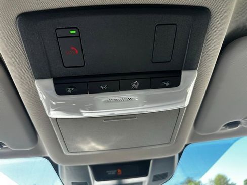 New 2026 Nissan Rogue SV image 32