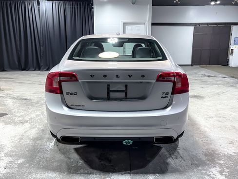 Used 2016 Volvo S60 T5 Premier image 7