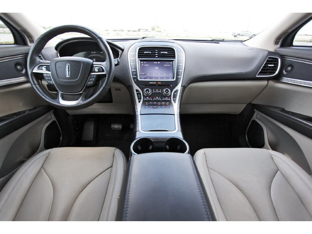 Used 2020 Lincoln Nautilus Reserve w/ Equipment Group 201A FWD image 10
