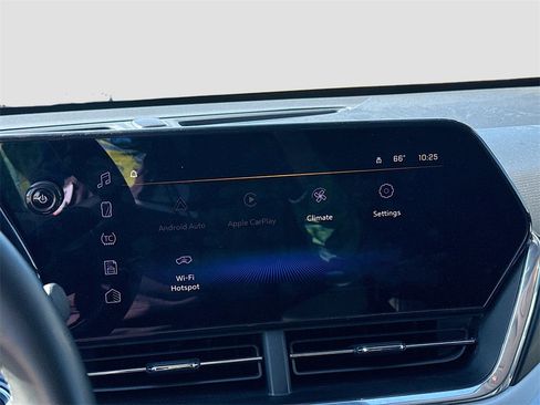 Used 2024 Chevrolet Trax LT w/ Driver Confidence Package image 14