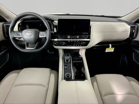 New 2026 Nissan Pathfinder SL AWD/4WD image 10