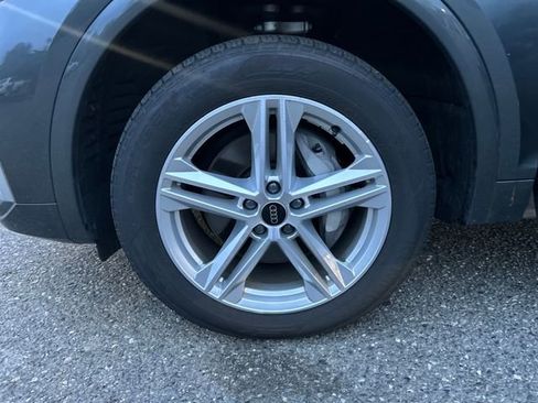 Used 2024 Audi Q5 e Premium Plus w/ Premium Plus Package image 31