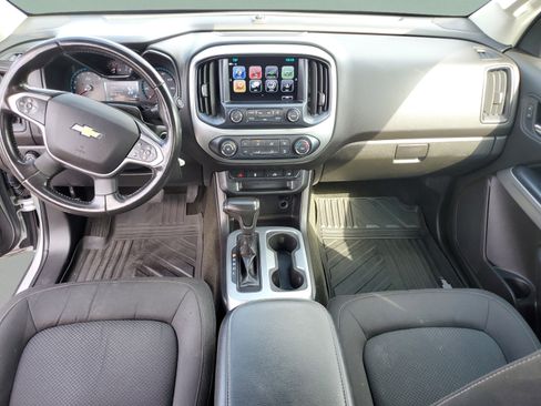 Used 2017 Chevrolet Colorado LT w/ LT Convenience Package RWD image 11