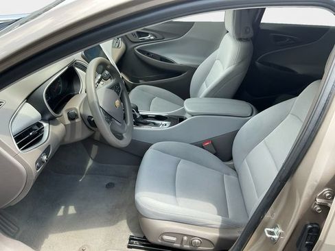 Used 2022 Chevrolet Malibu LT FWD image 10